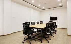 Super Townhouse Moosapet Rcc Prime